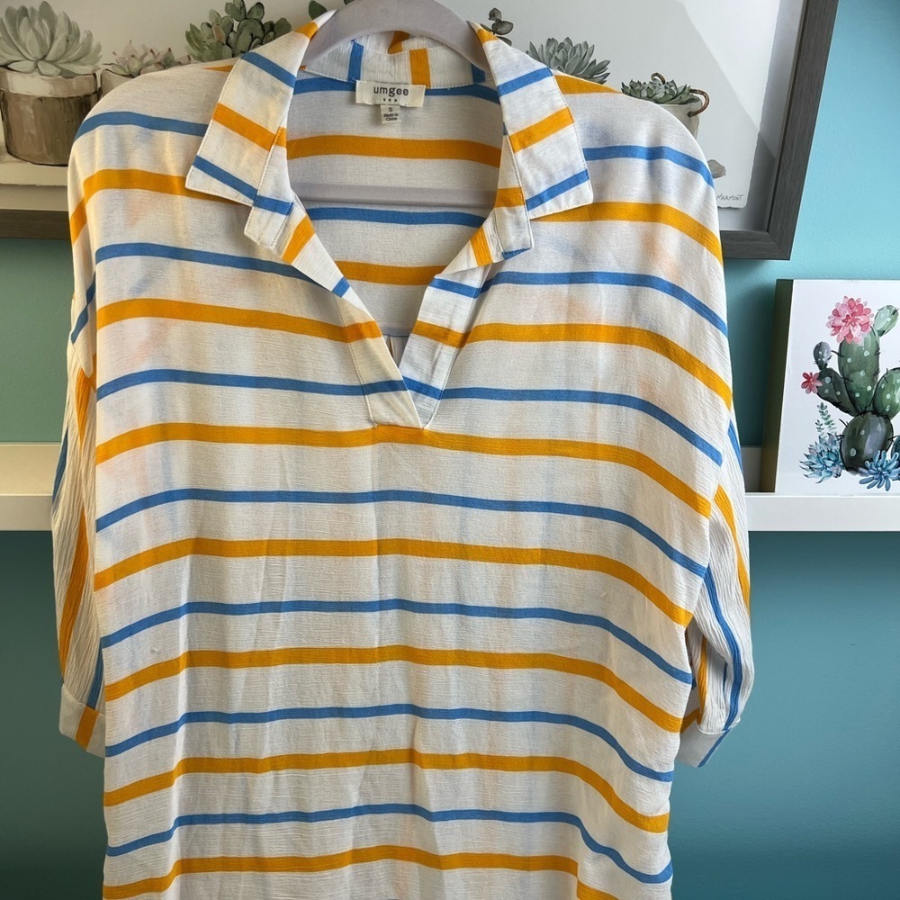 Women’s blouse, size S, brand umgee, new like condition